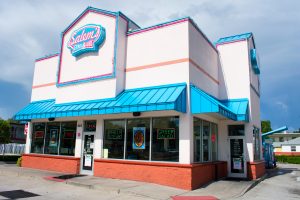 Salem's Fresh Eats on 34th N. St.